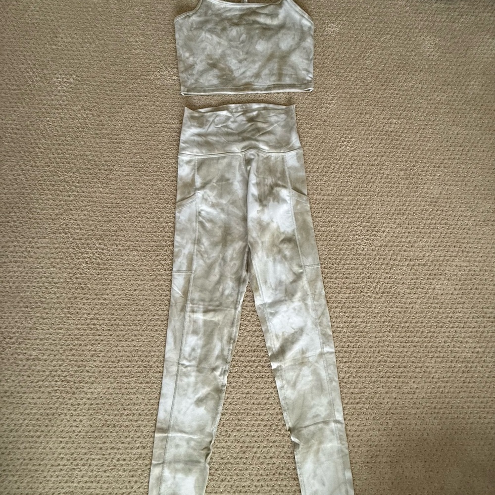 Stylish Women's Workout Set